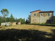 Rustico con giardino a Lajatico