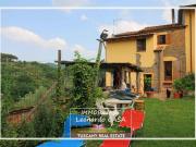 Rustico con giardino a Lamporecchio