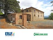 Rustico con giardino a Montecatini Val di Cecina