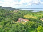 Villa con giardino, Massarosa massaciuccoli