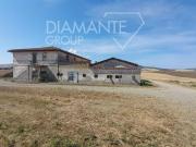 Rustico da ristrutturare a Castiglione d'Orcia