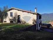 Rustico in vendita a Foligno