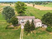 Casa colonica in vendita a Reggio Emilia