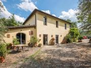 RUSTICO in VENDITA a SIENA RADDA in CHIANTI di 19 vani