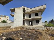 Rustico indipendente con giardino