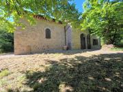 Rustico ristrutturato in posizione collinare in vendita...