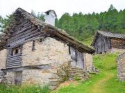 Rustico schon teilweise bewohnbar an sehr schöner Lage...