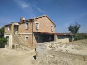 Rustico/Casale in vendita a Acquaviva Picena, Casarica