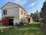 Casale in vendita a San Severino Marche 382m² San...