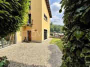 Rustico/casale/corte in vendita a Calco via San Rocco, 22