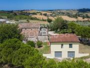 Rustico/casale/corte in vendita a Coriano via Canneto