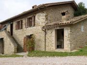 Rustico/Casale/Corte in vendita a Gubbio 230m² Gubbio
