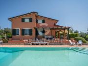 Rustico/casale/corte in vendita a Perugia via...