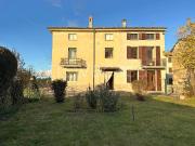 Rustico/casale/corte in vendita a Pianello Val Tidone