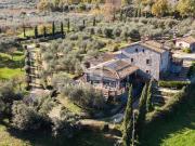 Rustico/Casale/Corte in vendita a Soriano nel Cimino