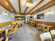 RUSTIKALE DORFBEIZ IN WALLISER WEINDORF