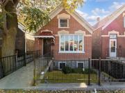 S Damen Ave, Chicago, Home For Sale