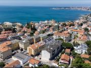 São João do Estoril. Apart. T4 duplex. Cozinha equipada....