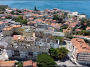 São João Estoril. Apartamento T4. cozinha equipada....