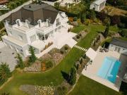 s REAL Repräsentative Villa in exklusiver Ruhelage