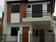 SA 8 Single House and Lot For Sale Pearl St. East...