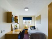 Sage Road, 6 Bedroom House