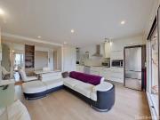 Saint Cyprien – Le port comme décor, la mer comme...