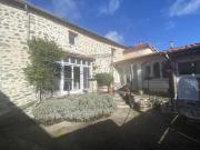 SAINT FLORET: MAISON EN PIERRES RÉNOVÉE DE 150 m², AVEC...