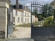 Saint Jean d'Angély 17400 Achat / Vente divers 11 pièces