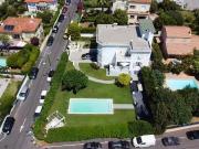 SAINT LAURENT DU VAR | VILLA 12P 330m² | JARDIN | PISCINE