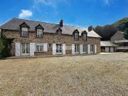 SAINT MARCAN Longère en pierres 7 pièce s 230 m2