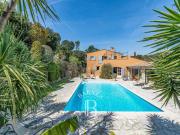 Saint Paul de Vence Élégante bastide provençale 376m²...