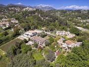 Saint Paul De Vence: Le dernier vignoble du village...