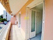 APPARTEMENT 3 PIECES SAINT RAPHAEL CENTRE VILLE TOUT A PIED