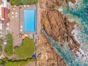 SAINT RAPHAËL VILLA PIED DANS L'EAU DANS UN DOMAINE...