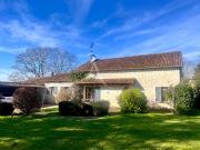 SAINT SAVIN Charmante Maison en pierre