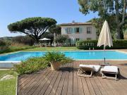 Saint Tropez 83990 Location maison 6 pièces t6 piscine...