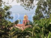 Saint Tropez, villa contemporaine à 750 mètres de la...