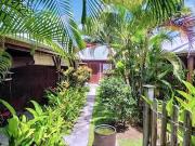 Sainte Anne 97180 Achat / Vente maison 8 pièces t8...