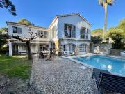 Sainte Maxime, villa à 100 mètres d'une petite plage