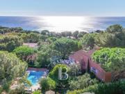 SAINTE MAXIME VILLA VUE MER ACCES PLAGE A PIEDS 7...