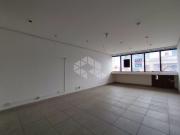 Sala com 1 vaga e 57m² para alugar por R$ 1.000