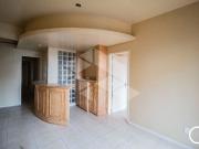 Sala com 3 quartos e 121m² para alugar por R$ 4.000