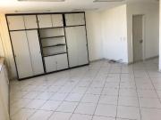 Sala Comercial e 1 banheiro à Venda, 45 m² por R$ 180.000
