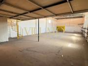 Sala Comercial e 2 banheiros à Venda, 200 m² por R$ 899.900