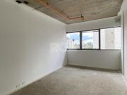 Sala comercial nova, em andar alto na Assis Brasil