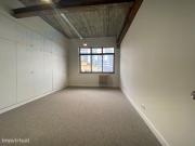 Sala de 22 m para Arrendamento na Avenida Helen Keller