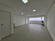 Sala em Centro, São Vicente/SP de 45m² para locação R$...