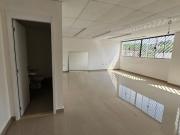 Sala em Rio Pequeno, São Paulo/SP de 40m² para locação...
