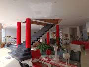 SALESIANOS, SE VENDE HERMOSA Y AMPLIA CASA UNIFAMILIAR